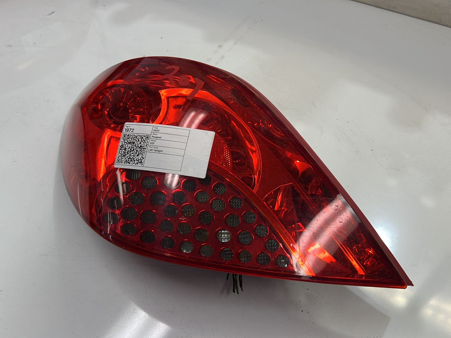 2007 Peugeot 207 - Left Taillight