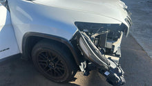 2014 Jeep Cherokee KL - Left Tailgate Light