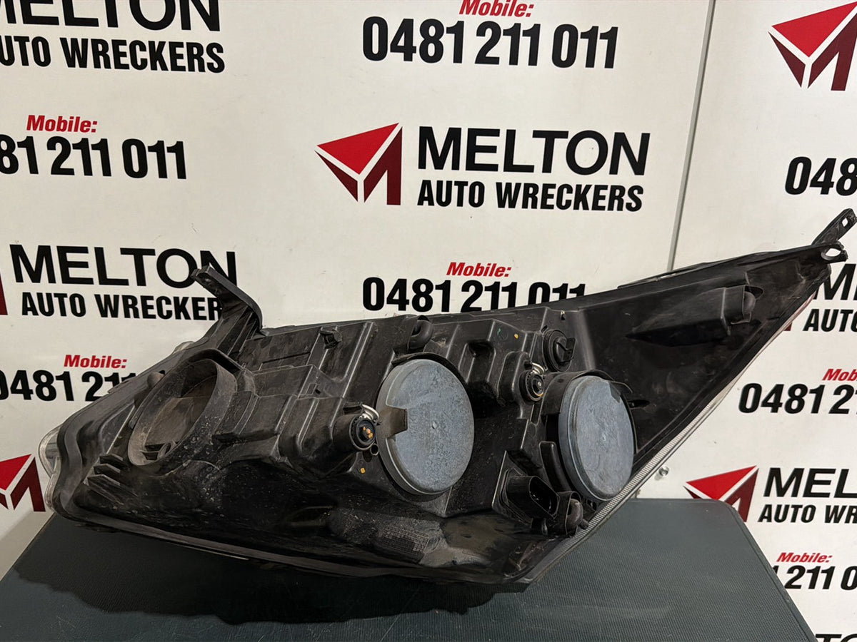 Jan 2018 to Aug 2023- Ford Transit Custom VN- Right Headlight- Halogen Type
