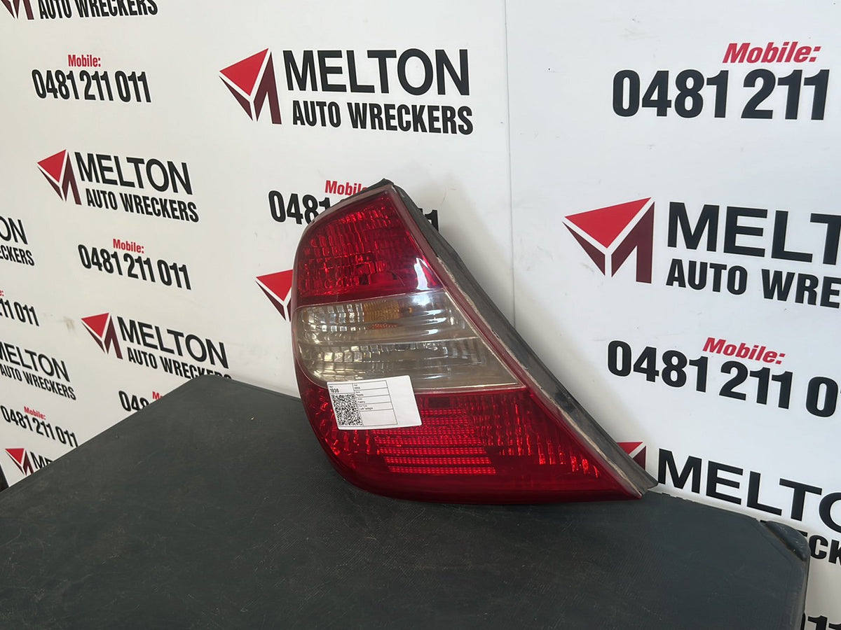 2004 Toyota Camry V30 - Left Taillight