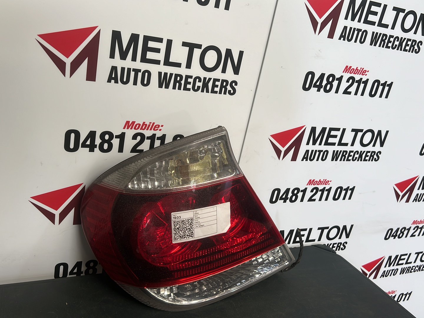 2004 Toyota Camry V30 - Left Taillight