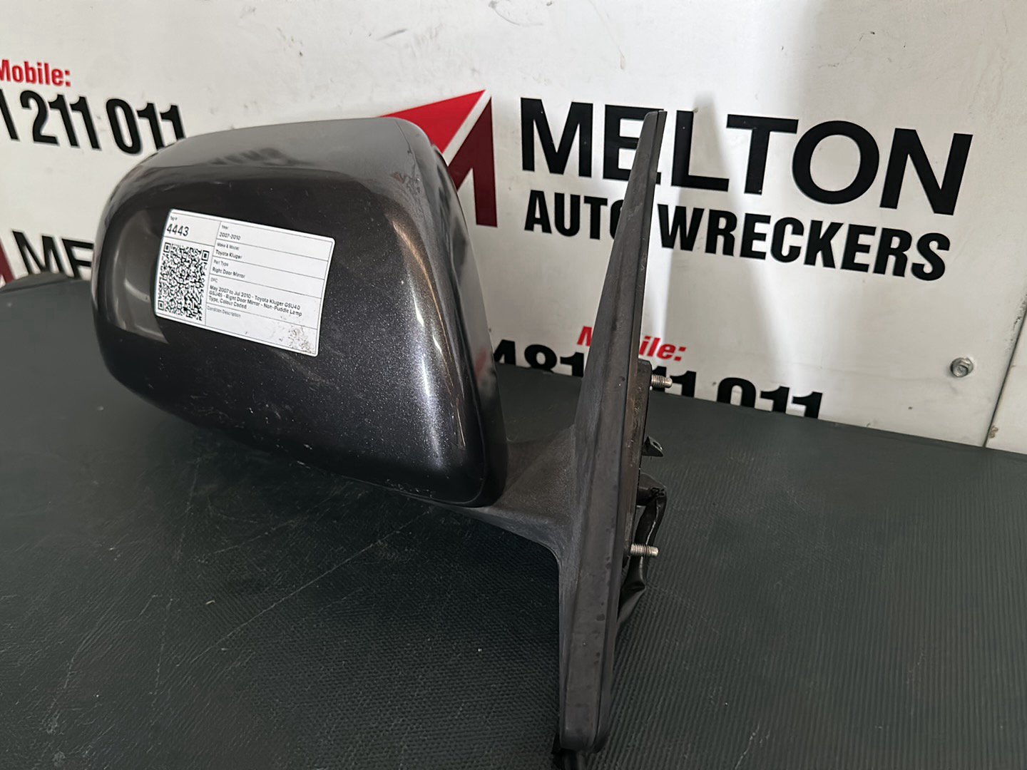 May 2007 to Jul 2010- Toyota Kluger GSU40 GSU45- Right Door Mirror- Non-Puddle Lamp Type, Colour Coded
