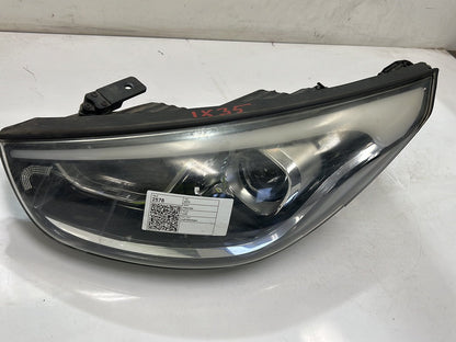 2013 Hyundai ix35 LM - Left Headlight