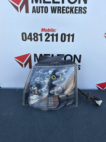 Nov 2006 to Oct 2012 - Mitsubishi Outlander ZG ZH - Right Taillight - Body Mounted