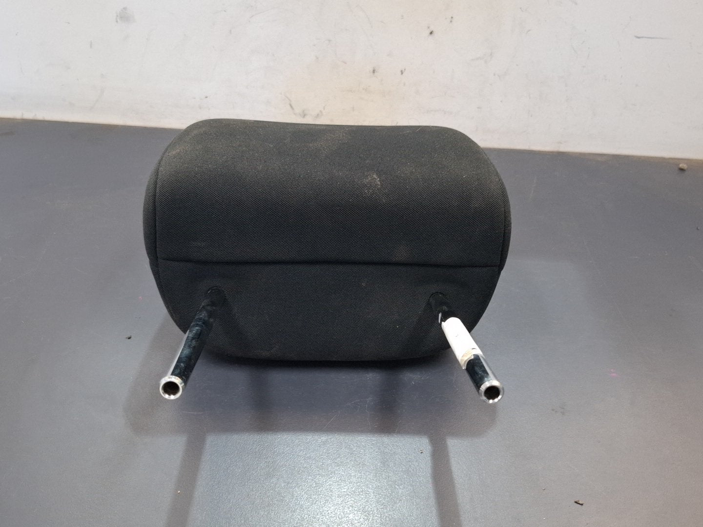 2011 Toyota Corolla E150 - Right Front Headrest