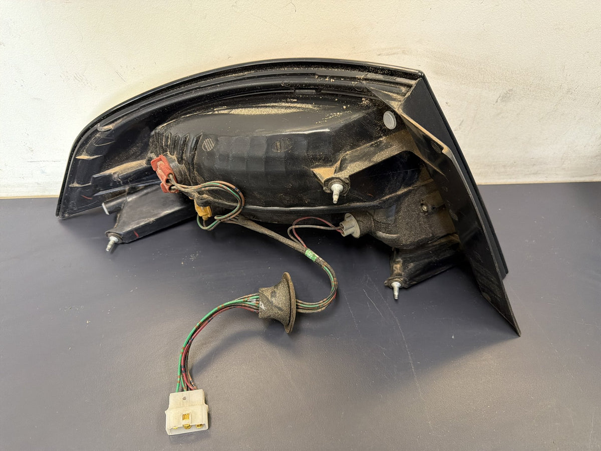 May 2008 to Oct 2014 - Ford Falcon FG MkI FG MkII XR6 50th G6 Sedan - Right Taillight