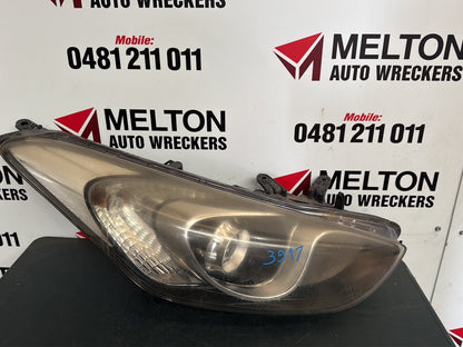 Mar 2012 to Feb 2017- Hyundai i30 GD Hatchback 5 Door- Right Headlight- Xenon Type