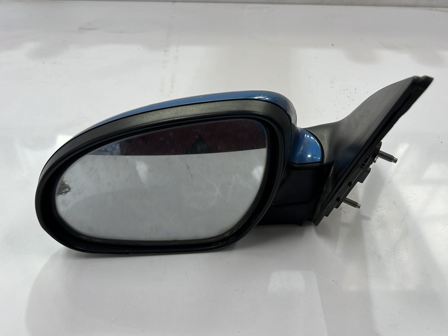 Sep 2007 to Apr 2012- Hyundai i30 FD- Left Door Mirror- Manual Fold, Non-Flasher, Colour Coded