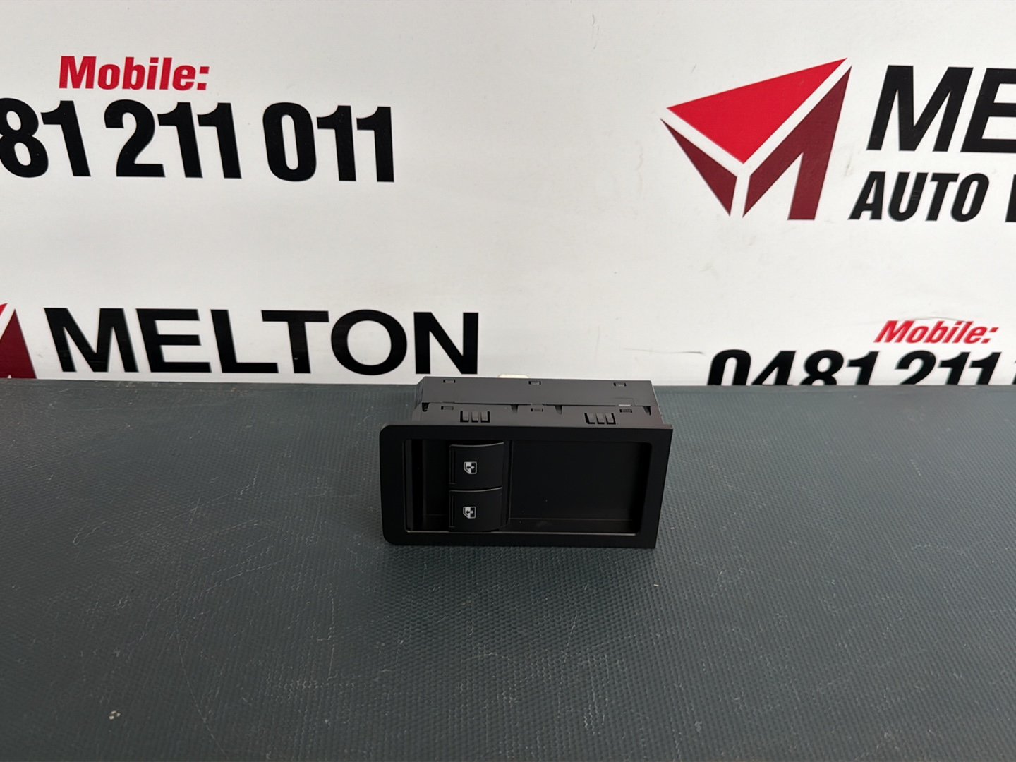 2004 Holden Commodore Master Power Window Switch