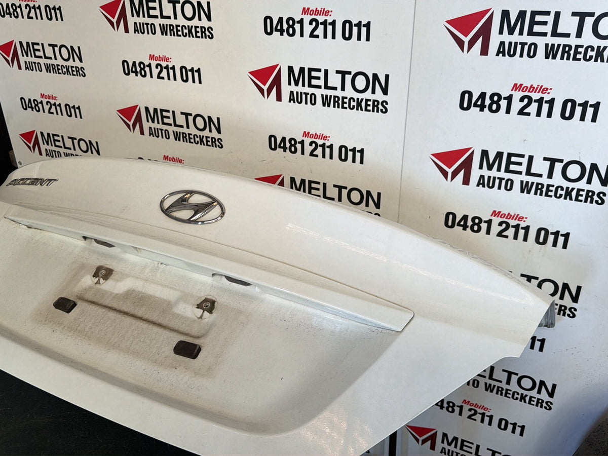 May 2011 to Aug 2014- Hyundai Accent RB- Bootlid- Non Keyless Entry Type
