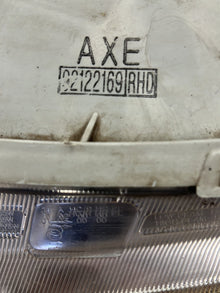 2004-2007 Holden Commodore VZ - Left Headlight
