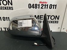 May 2007 to Jul 2010- Toyota Kluger Right Door Mirror