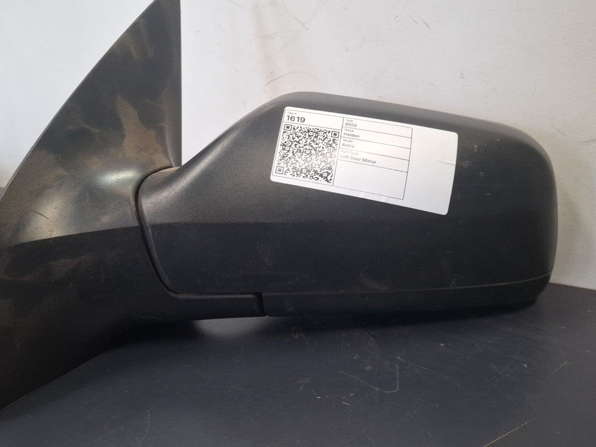 Sep 1998 to Oct 2006 - Holden Astra TS Hatchback Sedan - Left Door Mirror - Power Adjust, Smooth Painted