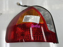 2003 Hyundai Santa Fe - Left Taillight