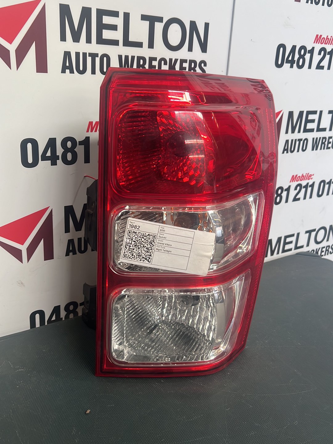 2011 Suzuki Grand Vitara - Right Taillight