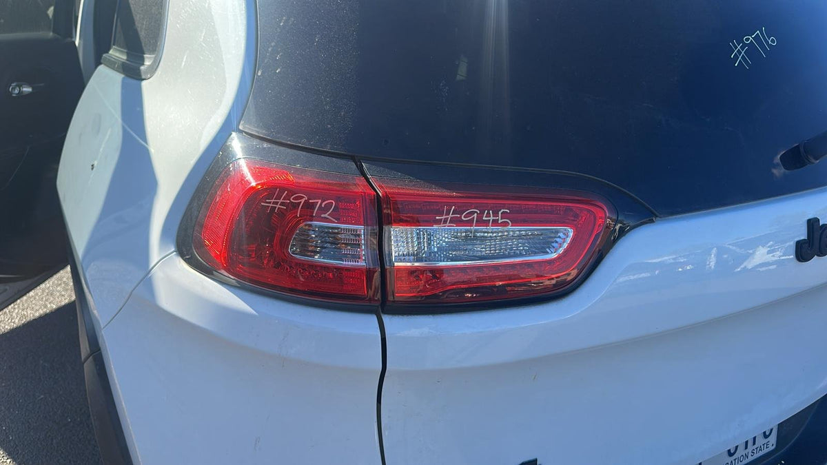 2014 Jeep Cherokee KL - Right Rear Lock Mechanism
