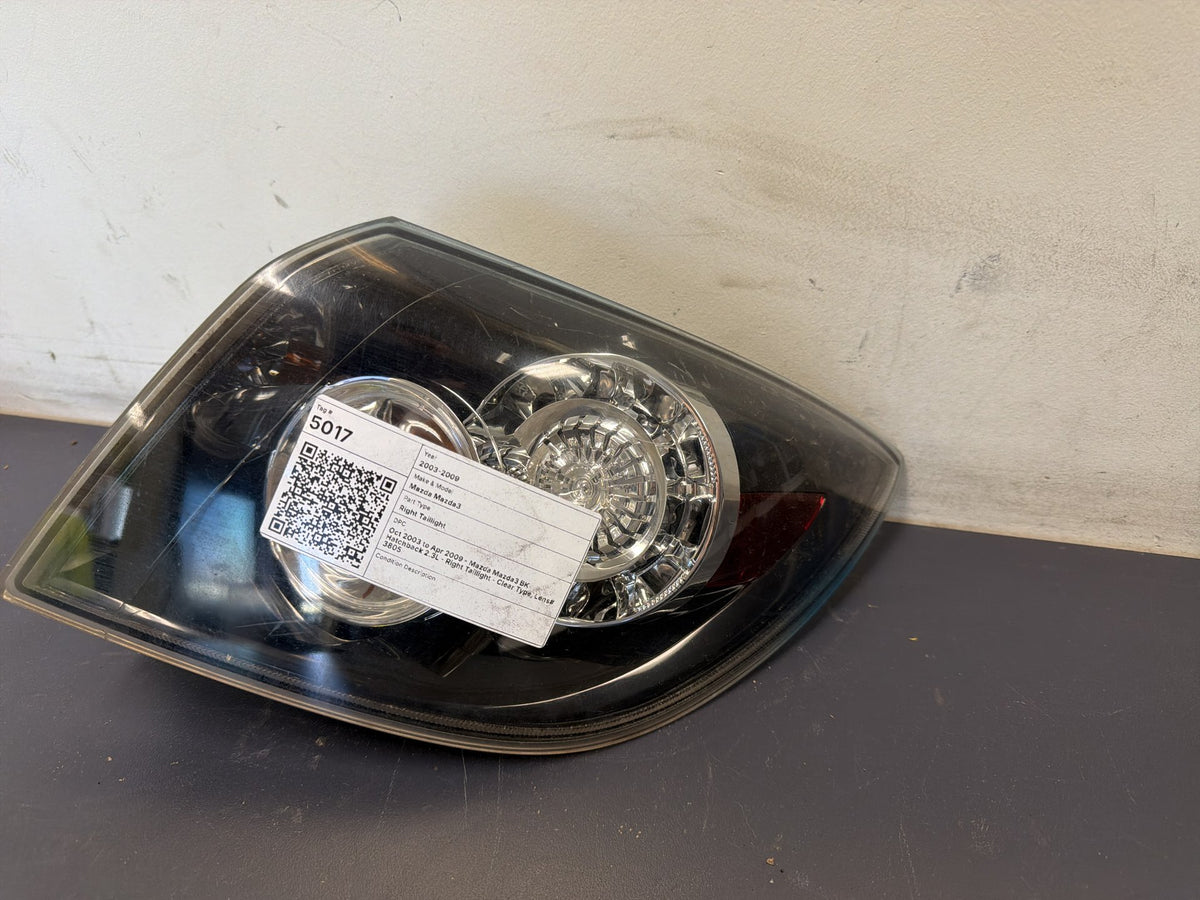 Oct 2003 to Apr 2009 - Mazda Mazda3 BK Hatchback 2.3L - Right Taillight - Clear Type, Lens# 3805