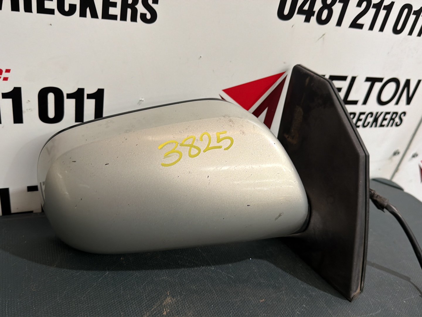 2004 Toyota Prius - Right Door Mirror
