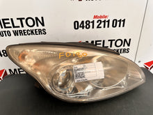 Jan 2008 to Apr 2012 - Hyundai i30 FD - Right Headlight - Chrome Insert Type