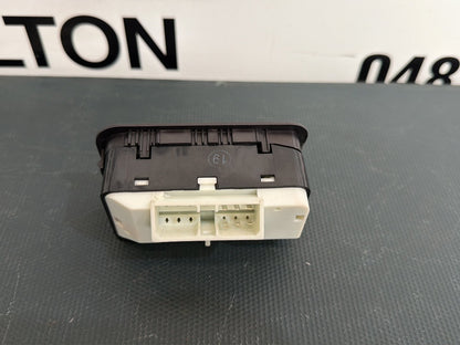 2004 Ford Falcon Master Power Window Switch