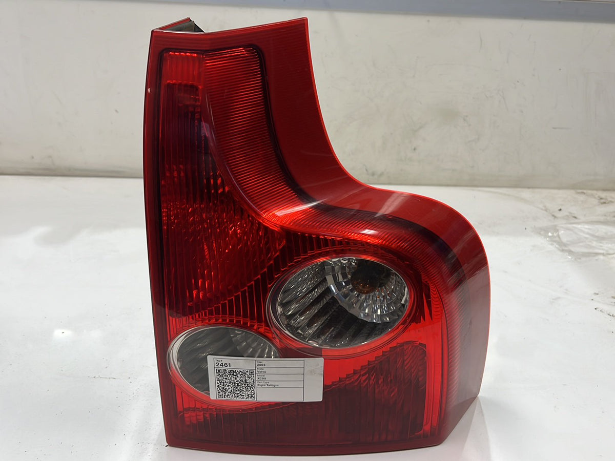 2003-2006 Volvo XC90 - Right Taillight