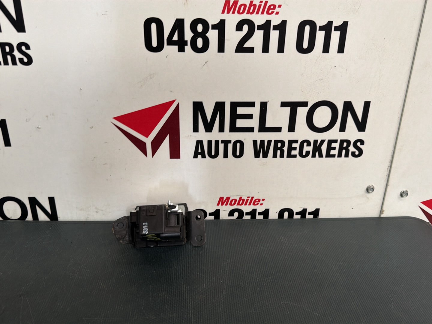Mar 2012 to Feb 2017- Hyundai i30 GD Hatchback 5 Door- Tailgate Lock Mechanism