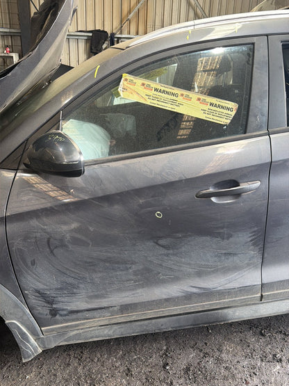 2016 Hyundai Tucson TL- Left Front Door