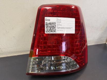 Oct 2009 to Sep 2012 - Kia Sorento XM - Right Taillight - Body Mounted, Standard Type
