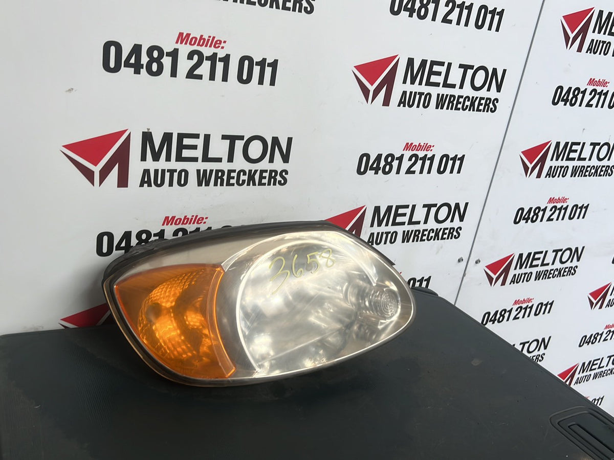 Sep 2003 to Apr 2006 - Hyundai Accent LC - Right Headlight
