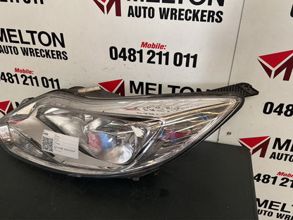 2012- 2015 Ford Focus LW Ambiente Left Headlight Halogen Type Chrome Insert