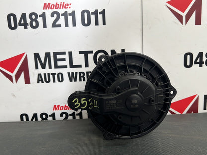 2013 Hyundai i30 GD Hatchback Heater Fan Motor