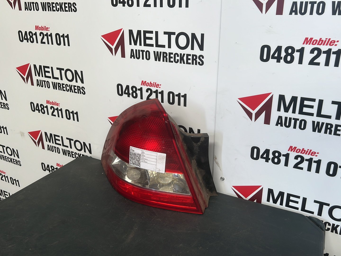 2004 Holden Commodore VZ - Left Taillight