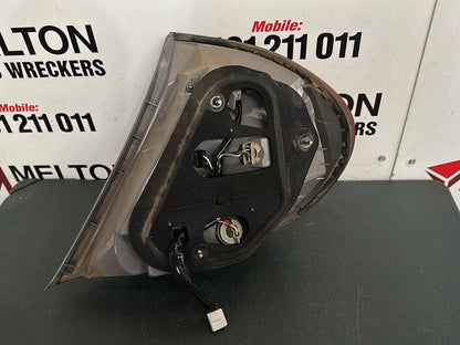 2002-2006 Toyota Camry Right Reverse Light SK36 Non-Sportivo Top/Bottom