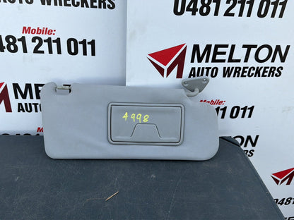 Nov 2006 to Sep 2009 - Mitsubishi Outlander ZG - Right Sun Visor