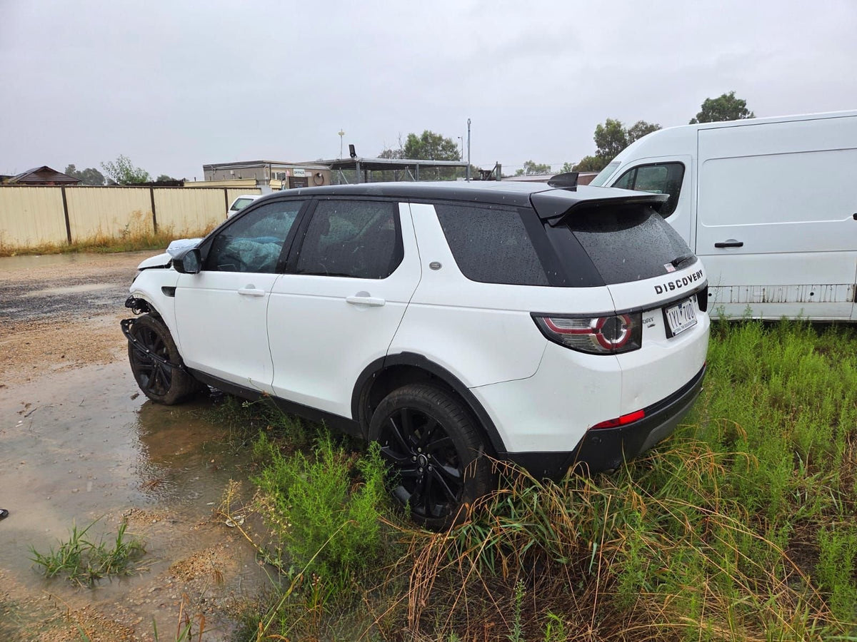 2017 Land Rover Discovery Sport Td4 L550 Station Wagon Left Front Door