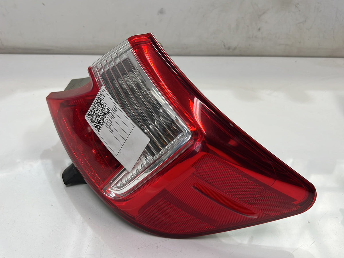 Nov 2011 to Mar 2015 - Toyota Camry ASV50 - Right Taillight - Body Mounted, Non Led Type