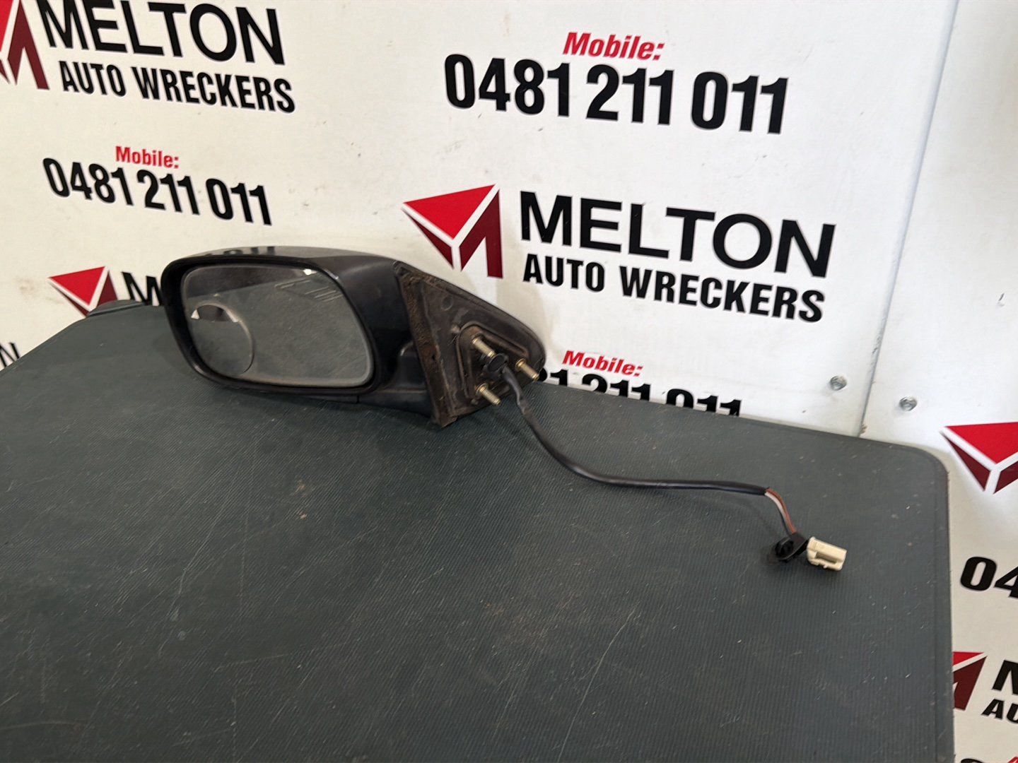Jul 2000 to Jun 2005- Toyota Avalon MCX10R- Left Door Mirror- Power Adjust Black