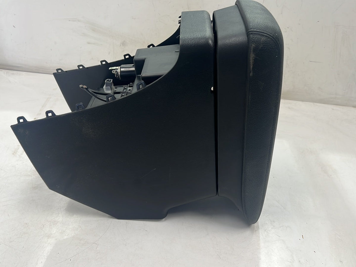 2018 Mitsubishi Outlander ZK Centre Console