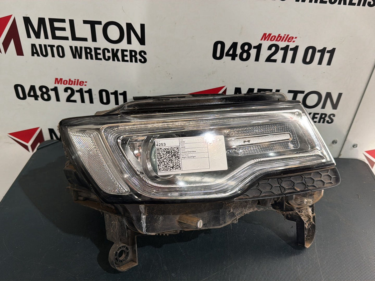 Apr 2013 to Sep 2016- Jeep Grand Cherokee WK Laredo Limited Overland Summit- Right Headlight- Xenon, Non Afs Type (Lm2)