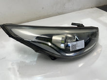 2013 Hyundai ix35 - Right Headlight