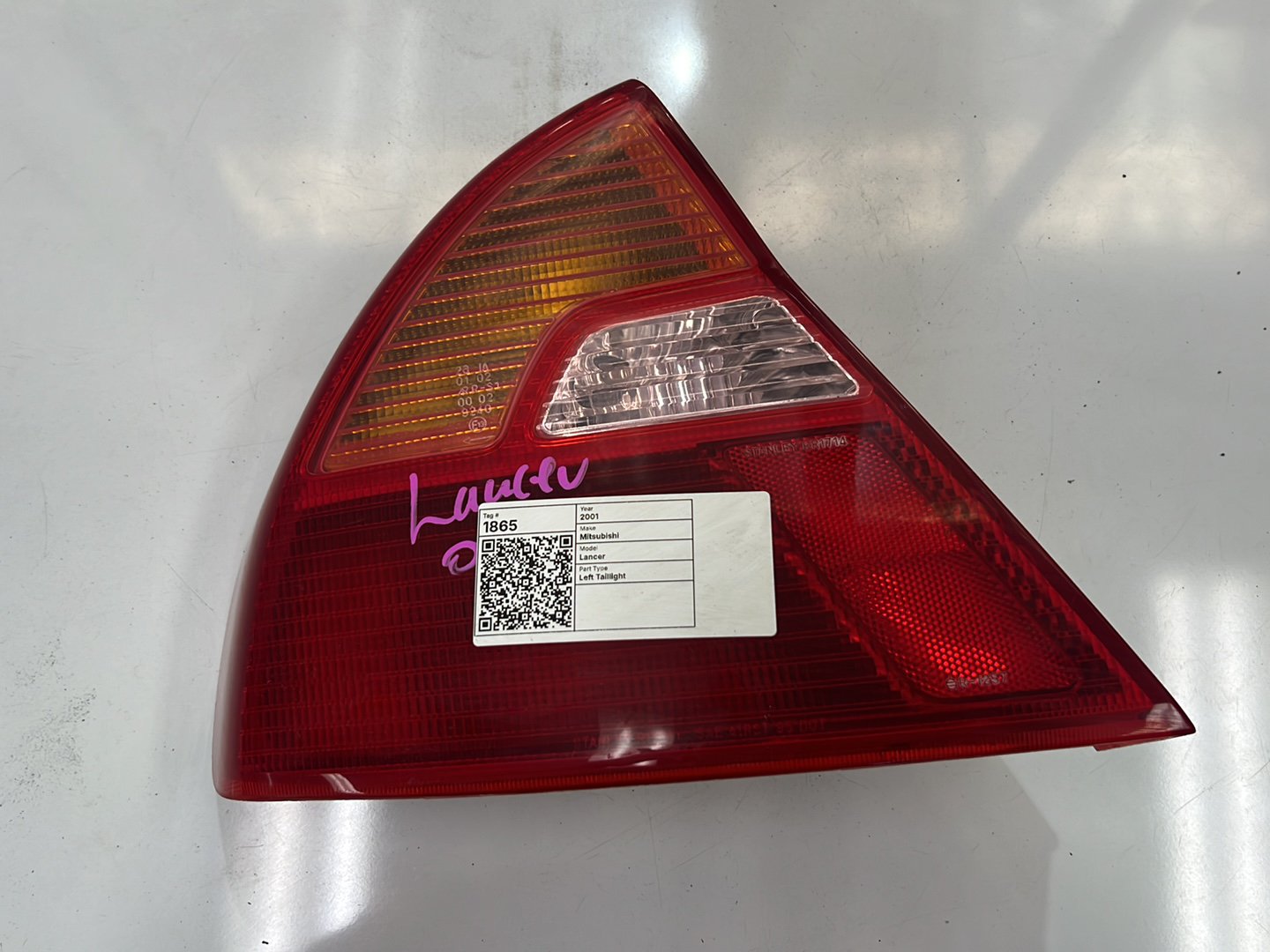 2001 Mitsubishi Lancer - Left Taillight