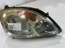 2005 Mitsubishi 380 - Right Headlight
