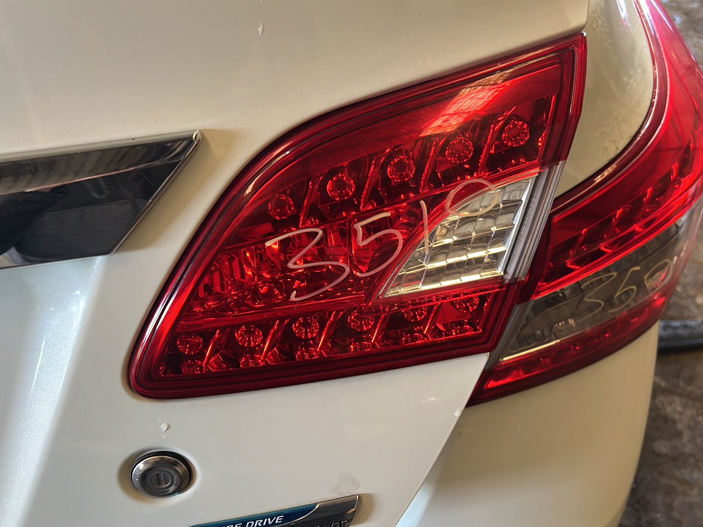 2014 Nissan Pulsar B17 Right Taillight on Bootlid/Tailgate