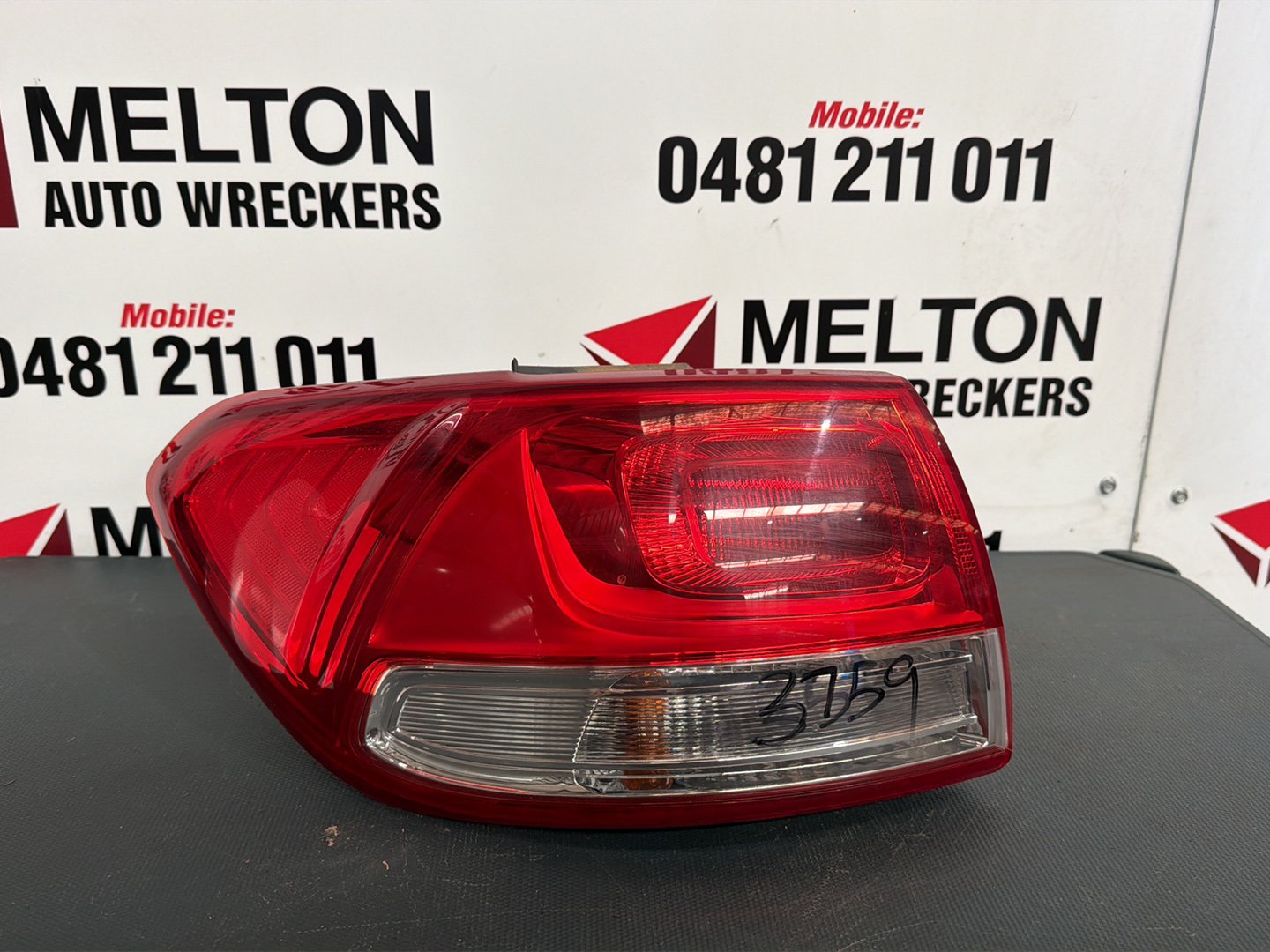 2015 Kia Sorento UM - Left Taillight