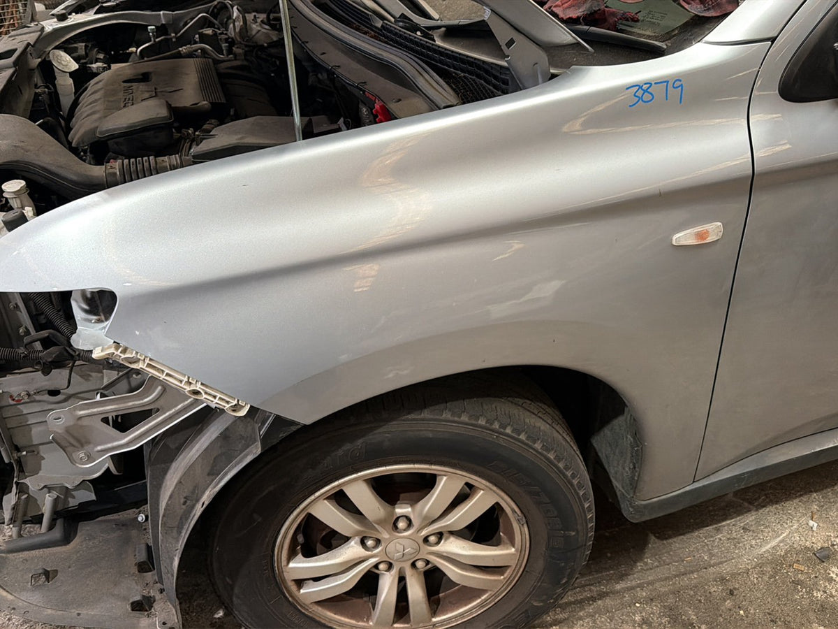 2013 Mitsubishi Outlander GF*W - Left Front Guard