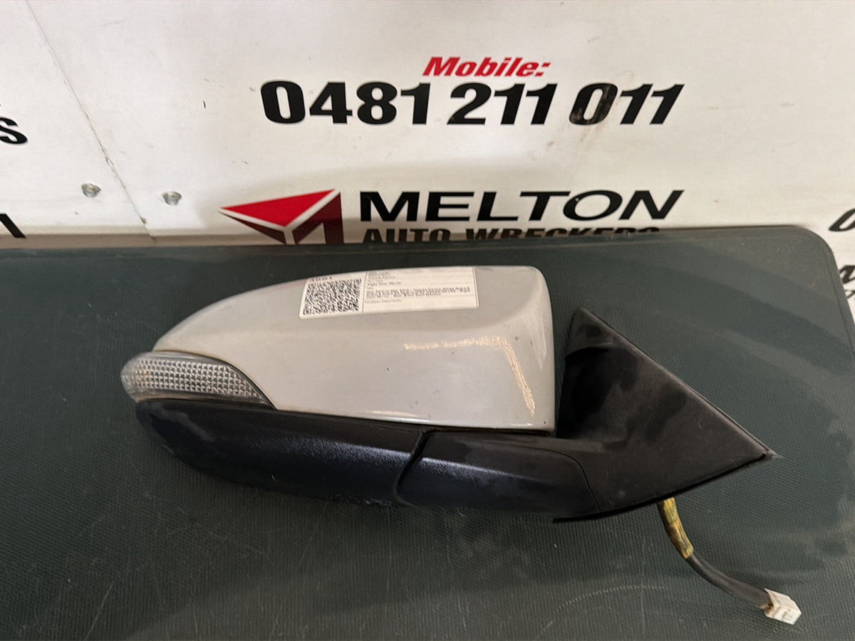 Nov 2011 to Mar 2015 - Toyota Camry Altise Atara R Atara S Atara SX Hybrid H RZ ASV50 AVV50 - Right Door Mirror - Non-Blind Spot Monitor