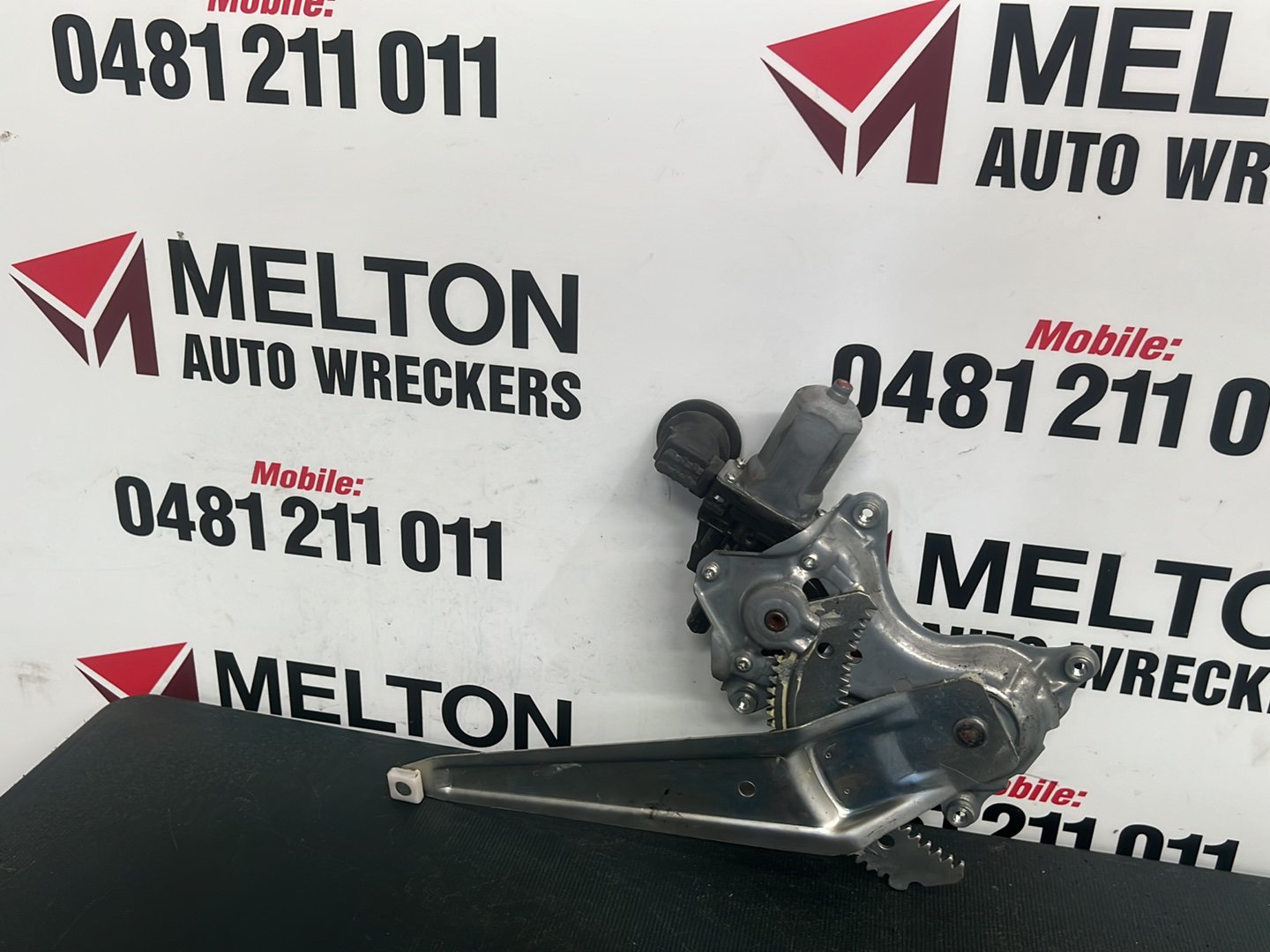 2013 Toyota RAV4 A40 - Right Rear Window Regulator/Motor