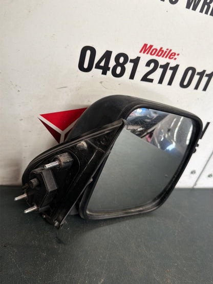 Jan 2005 to Jan 2014- Toyota Hiace TRH KDH- Right Door Mirror- Manual Adjust