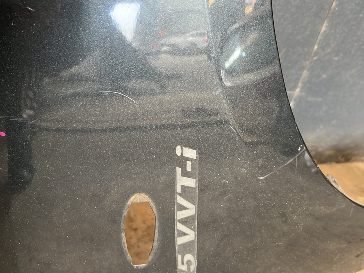 2006 Toyota Yaris Hatchback Right Front Guard