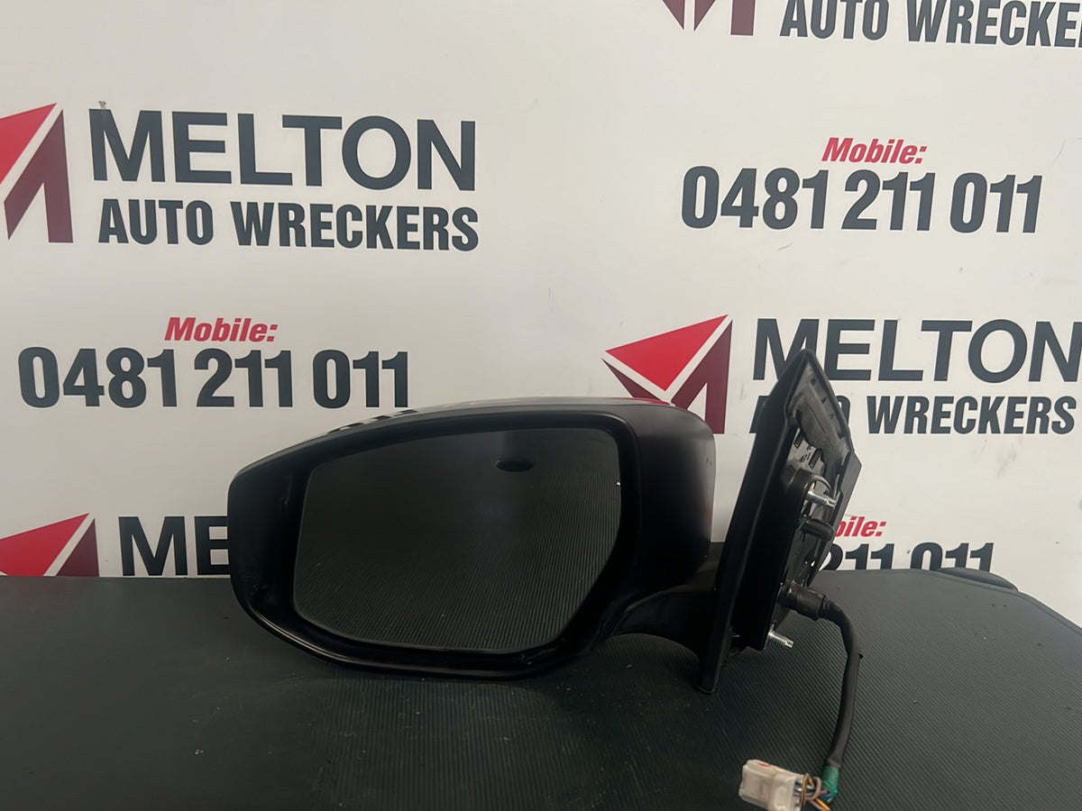 2014 Nissan Pulsar B17 Left Door Mirror